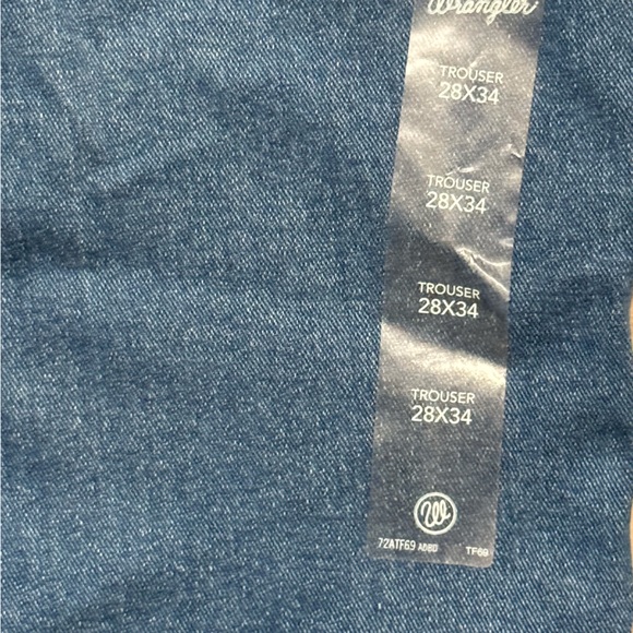 Wrangler Retro Trouser Flare Jeans - NWT - Picture 4 of 4
